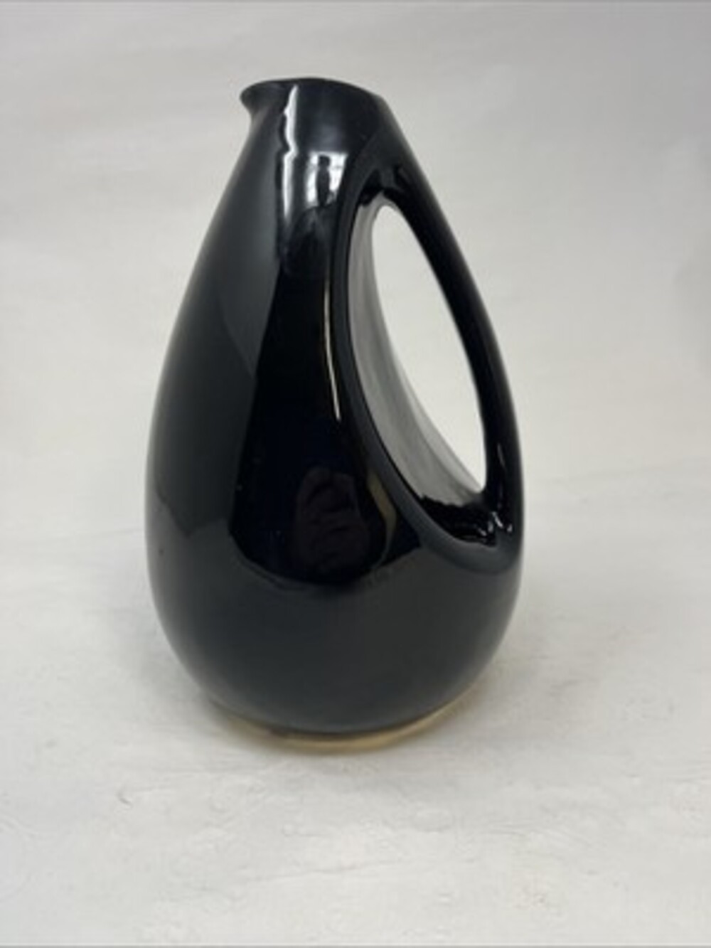 Vintage MCM Kenwood studio Pottery Black Pitcher #945 Preowned Great Condition